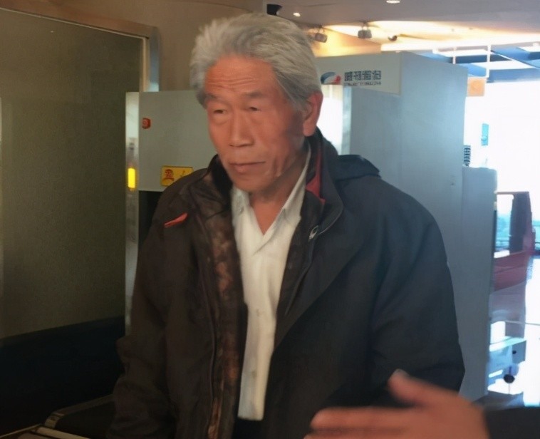 印度老兵回国最新动态,巷弄深处的老兵情怀与隐藏的美食奇遇