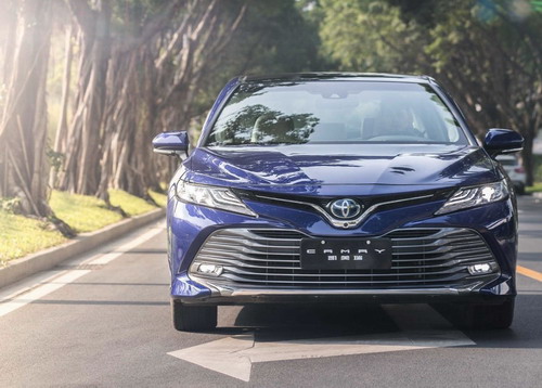 凯美瑞双擎最新价格,一篇深入解析的文章