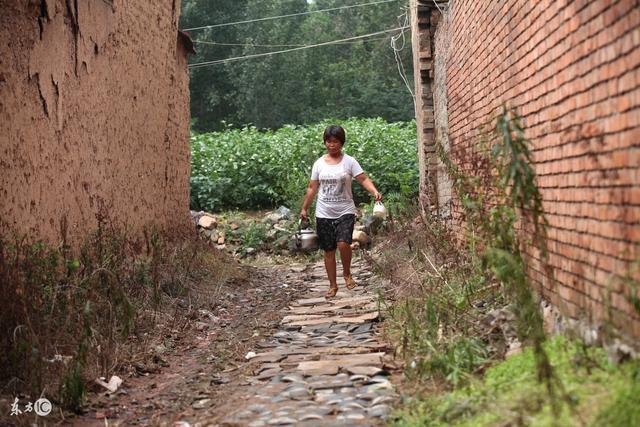 重生落魄农村媳最新,小巷深处的独特风味