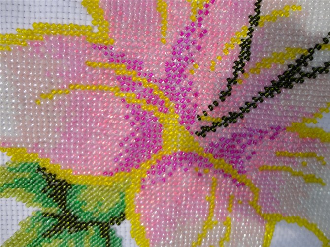 最新的珠子粘的十字绣,一段温馨有趣的家庭时光