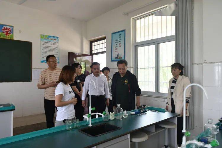 关于二七区教育局最新地址的重要信息解读