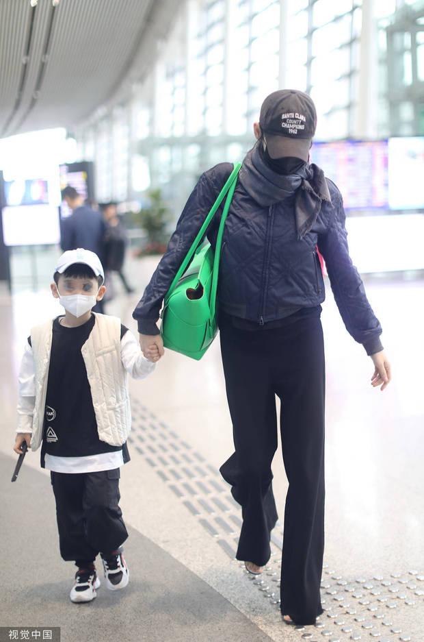 于晓关秋瓷炫最新消息,小巷中的隐藏美食天堂