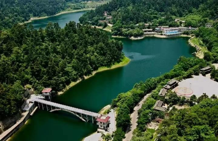 聚力WWE 2024最新一期,荣耀与力量的碰撞