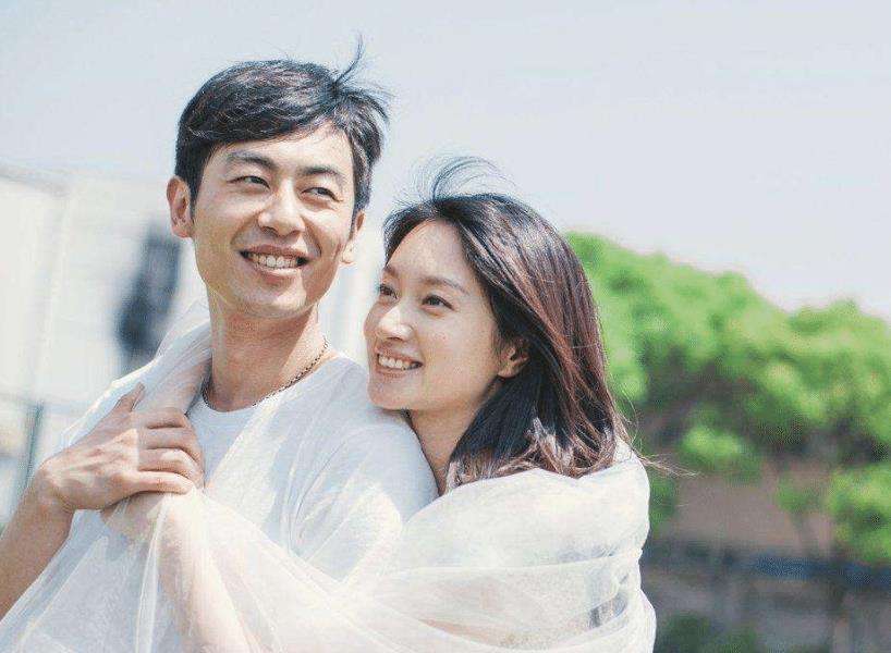 朱亚文沈佳妮最新消息,爱情与事业的双重甜蜜