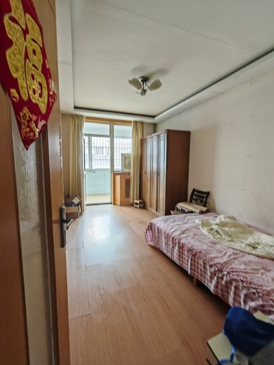 龙泉苑二手房最新房源,变化中的家园,自信与成就感的源泉