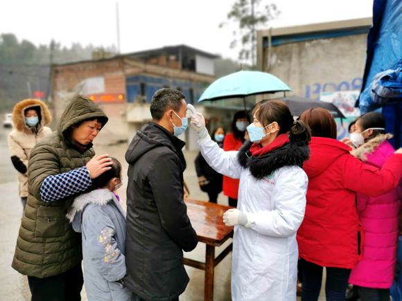 最新华蓥疫情下的温馨日常