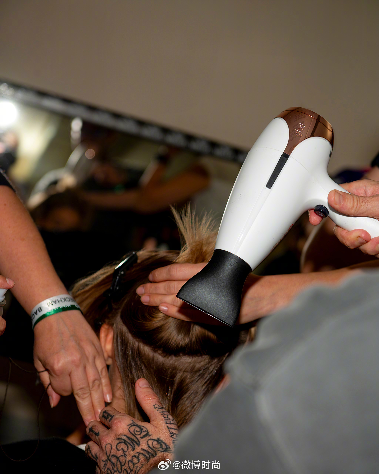 发型师最新趋势,引领潮流的发艺革命