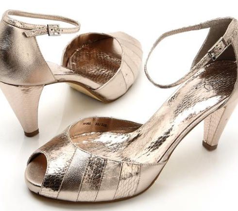 唯她时代女鞋价格图