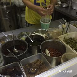 学霸美食攻略gl新篇,小巷深处的独特风味