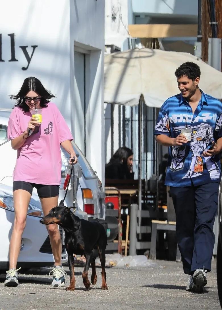 欧美最新街拍神器,引领科技潮流,重塑生活体验