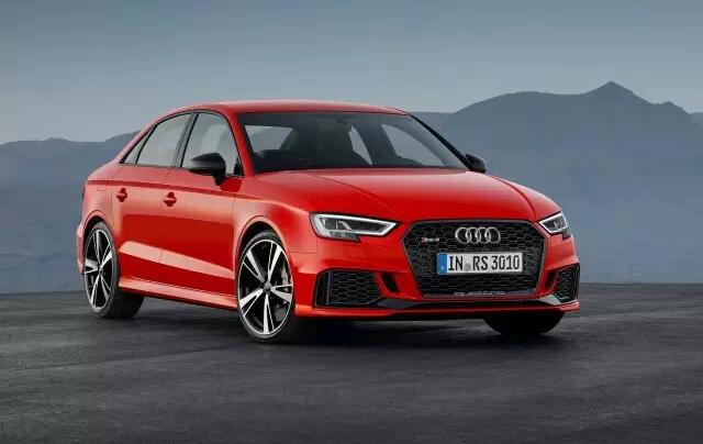 奥迪A4最低价格多少?小巷深处的惊喜等你探索!