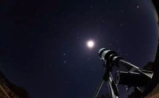 死去明星不再黯淡,科技重塑星辰辉煌——全新智能纪念星像仪介绍