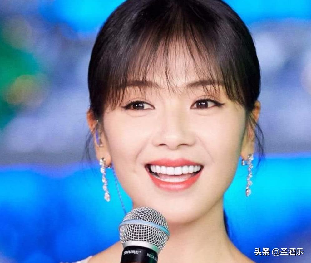 刘涛最新写真,探索自然美景的旅行,寻找内心的平和与喜悦