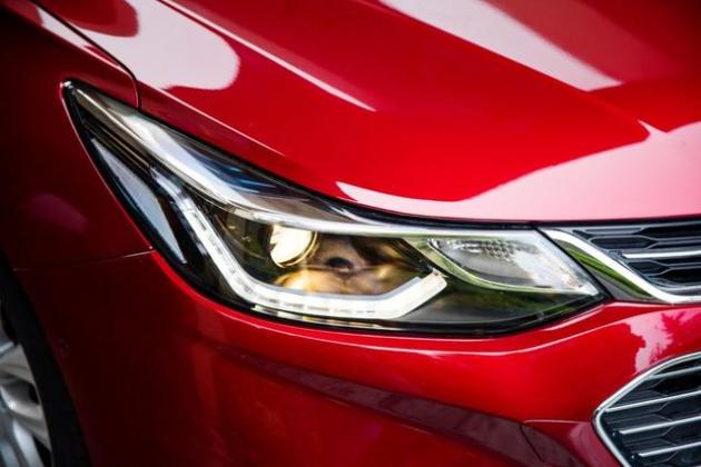 最新花冠款式,时代风尚的璀璨明珠