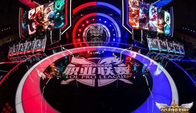 小米超神全新版本,科技重塑战场,体验前所未有的电竞盛宴