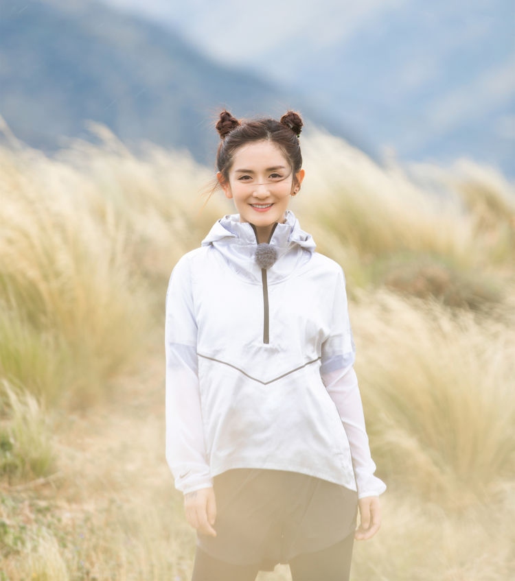 谢娜新发型展示,科技与时尚的完美融合