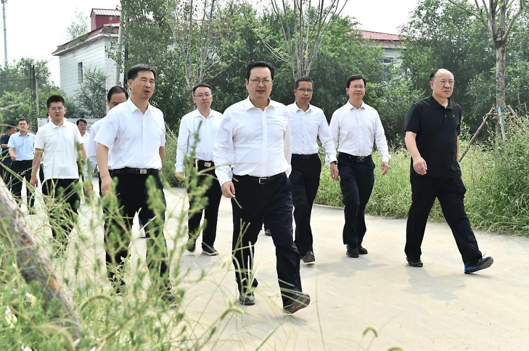 雄县最新常委名单,一场自然美景的探索之旅