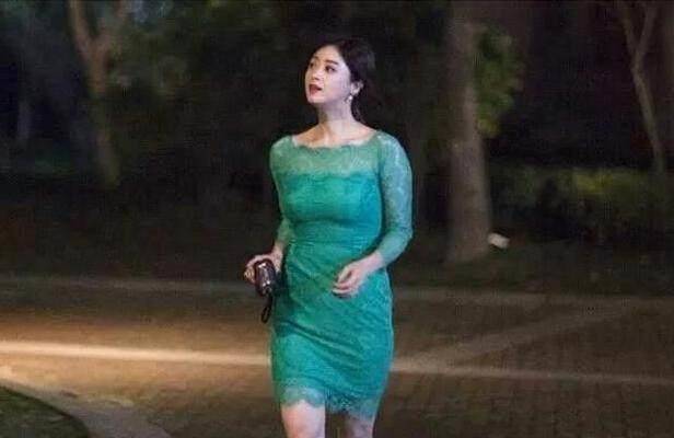 微胖的女明星,一场寻找内心平静的旅行之旅