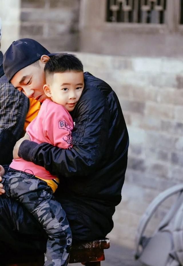 爸爸去哪儿最新季集,小巷深处的独特亲子之旅