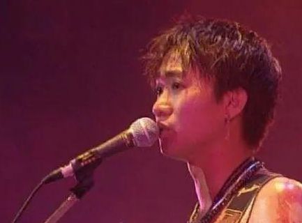 明星评价,黄家驹——永恒的音乐传奇