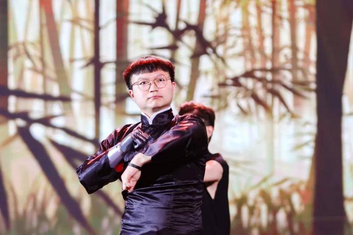 探索未来科技,高曙光演绎智能新纪元