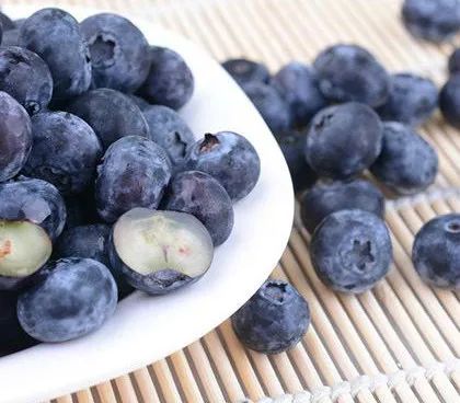 小红书分享蓝莓价格大揭秘!新鲜蓝莓,美味与健康并重!