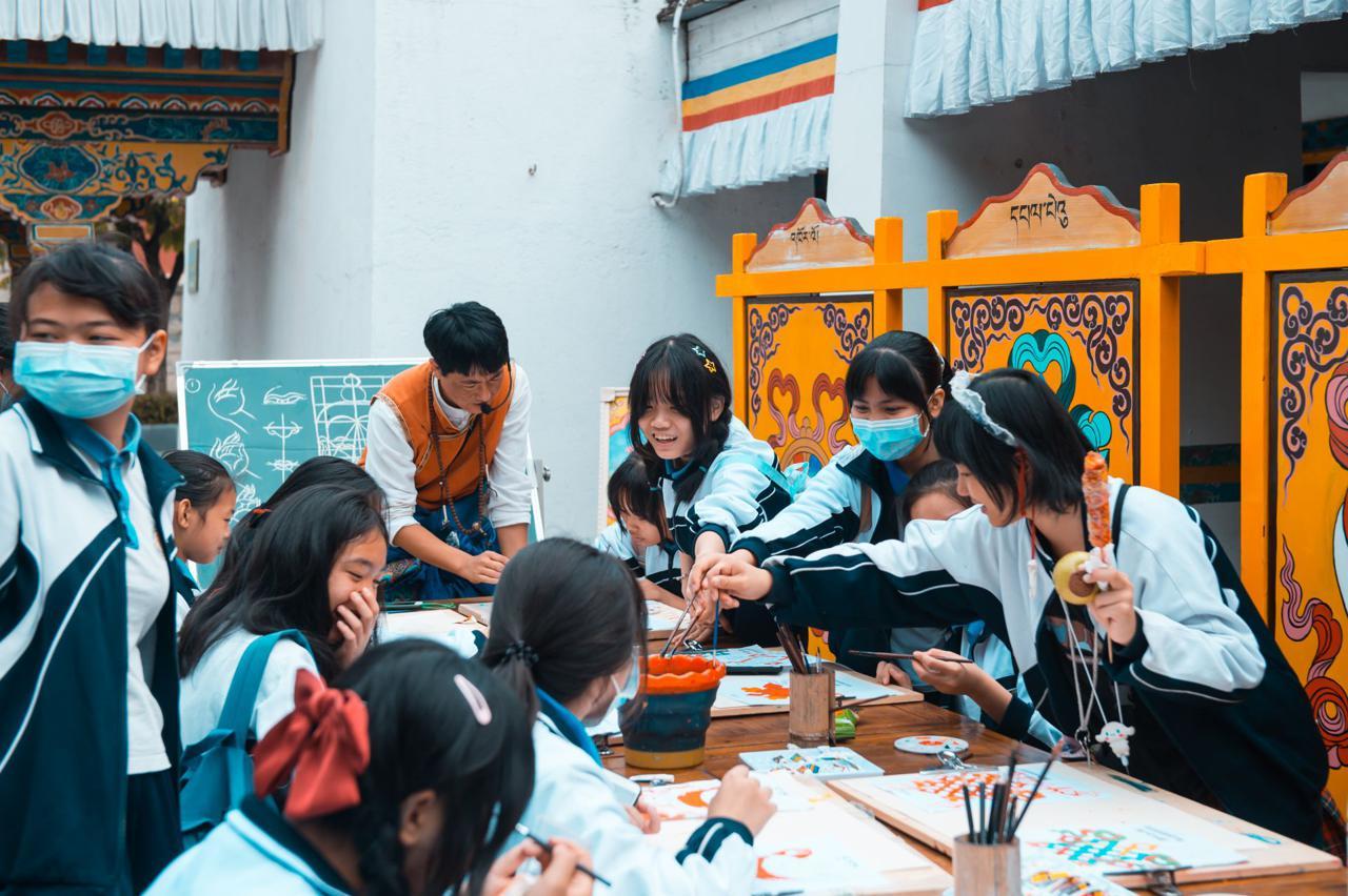 上市公司晚间公告速递——科技引领生活,信息触手可及