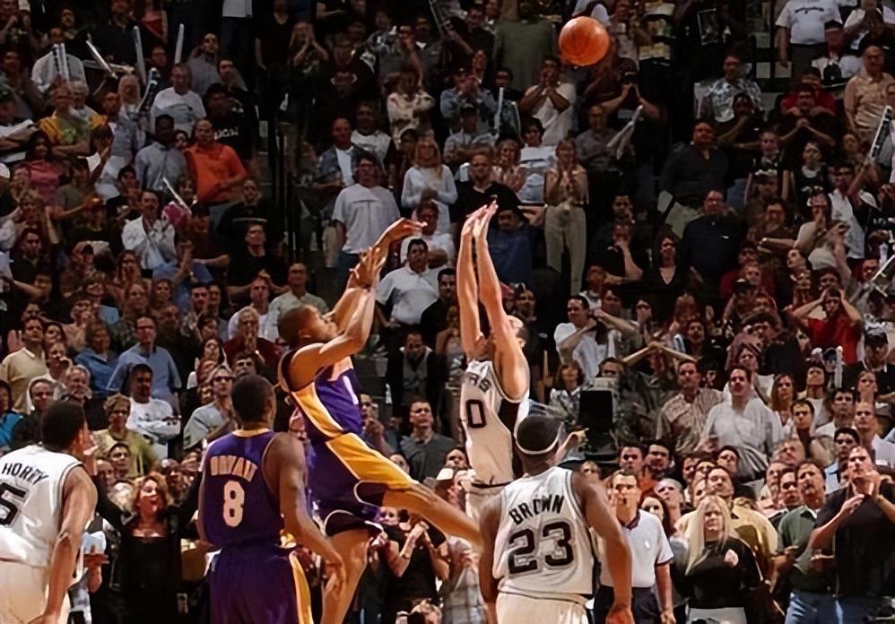 湖人最新比赛直播,热血战场,不容错过的精彩瞬间