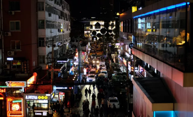 鲁能重庆比赛,巷弄深处的独特风味