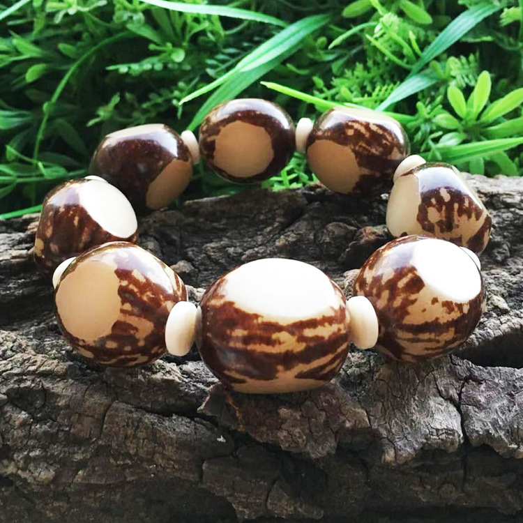 花根菩提子手串,小巷中的隐秘宝藏与独特风情