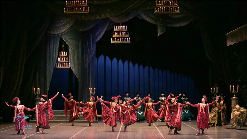 林森演员,从舞台到荧屏,变化带来自信与成就的力量