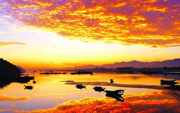 红色仕途最新章节,一场自然美景的探秘之旅,寻找内心的平和与喜悦