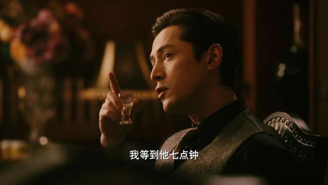 胡歌近期行程揭秘,小巷中的独特探索之旅