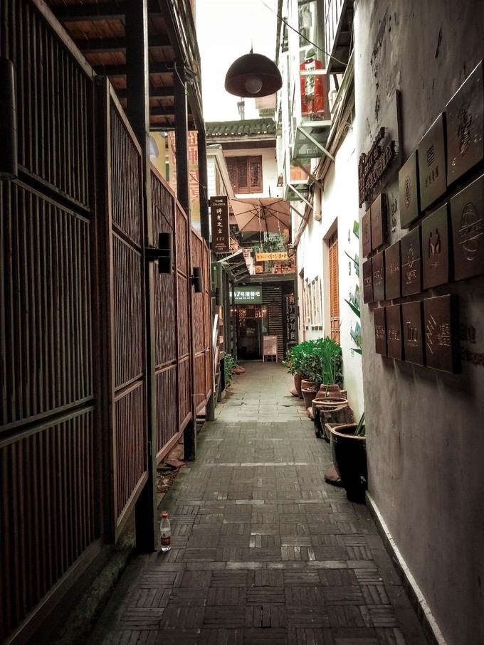 最新疫情决定,小巷深处的独特风味