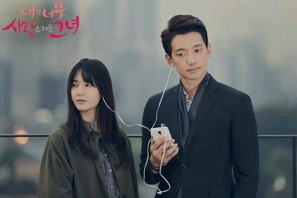 太阳后裔演员的日常,友情、家庭与爱的温暖