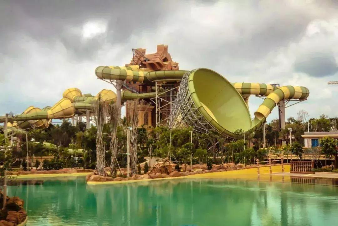 关于鲨鱼的电影有哪些,在银幕的海洋中追寻勇气与成长的力量