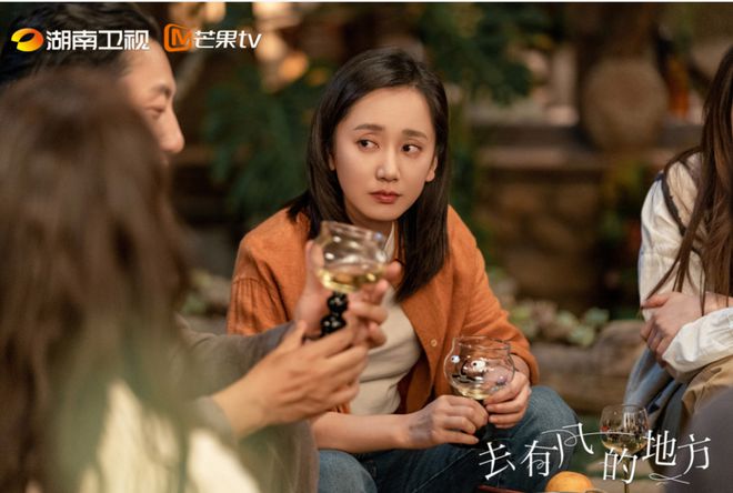 著名小品女演员,与自然美景的奇妙之旅