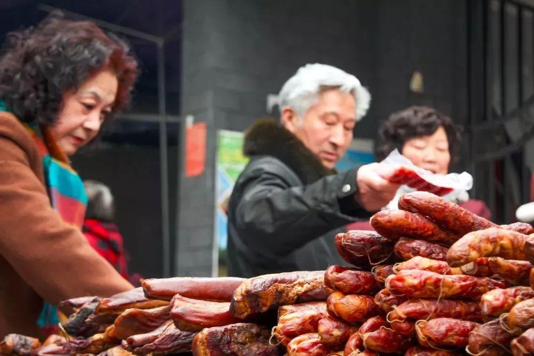 猪肉价格连续七周回落,背景、影响与特定时代的观察