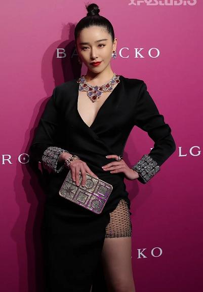 丸子最新直播衣服,与自然的亲密接触,寻找内心的宁静之旅