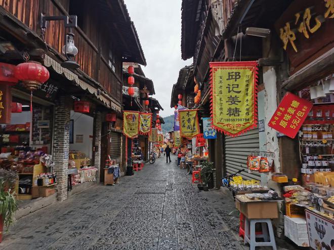 高州新闻 最新,小巷深处的独特味道,一家隐藏版特色小店惊艳亮相