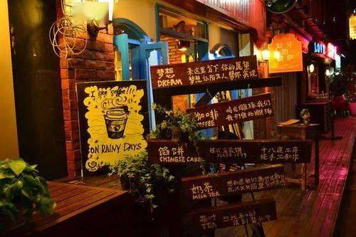 吧视频最新,小巷深处的独特风情,一家特色小店的魅力之旅