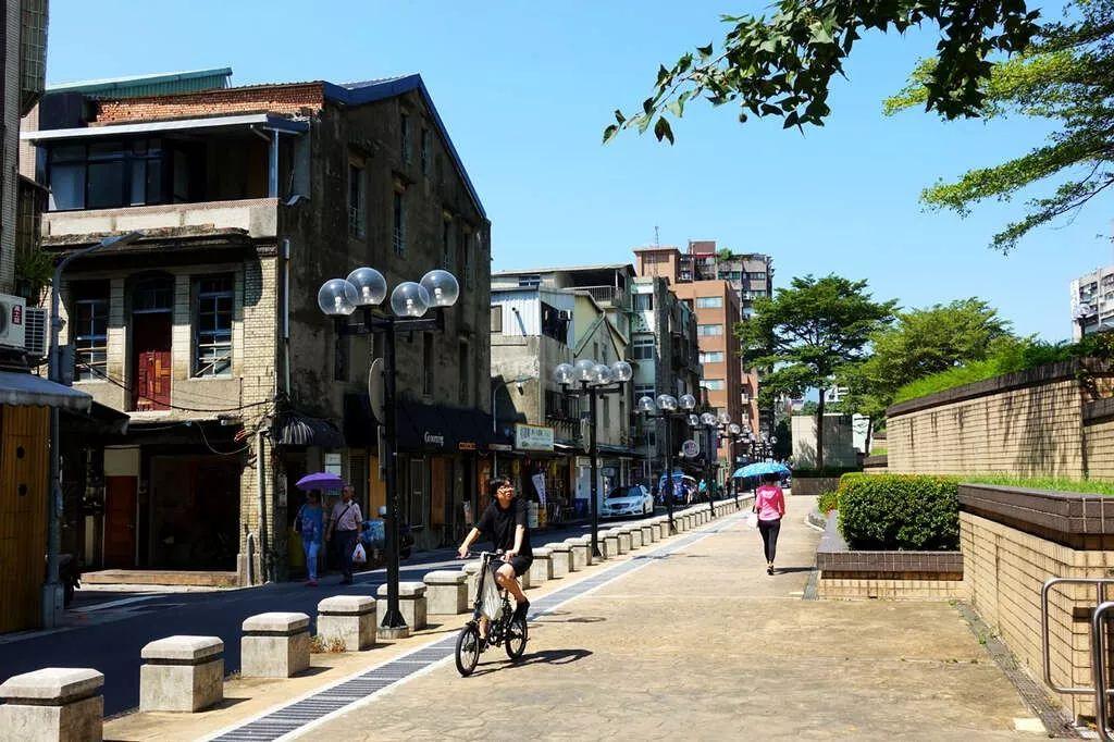 欧洲最新确诊,巷弄深处的独特小店,探索未知的魅力