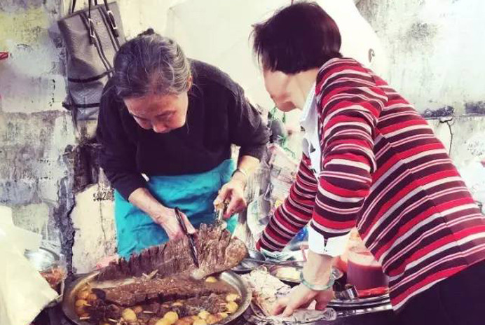 蔡桂臣最新,小巷中的隐秘美食天堂