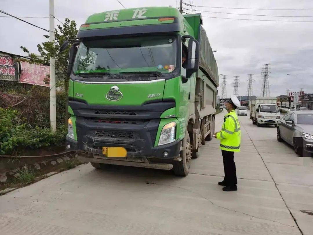 红姐统一图库大全资料_宜宾10路车最新路线图,现象分析定义_编辑版9.52.705