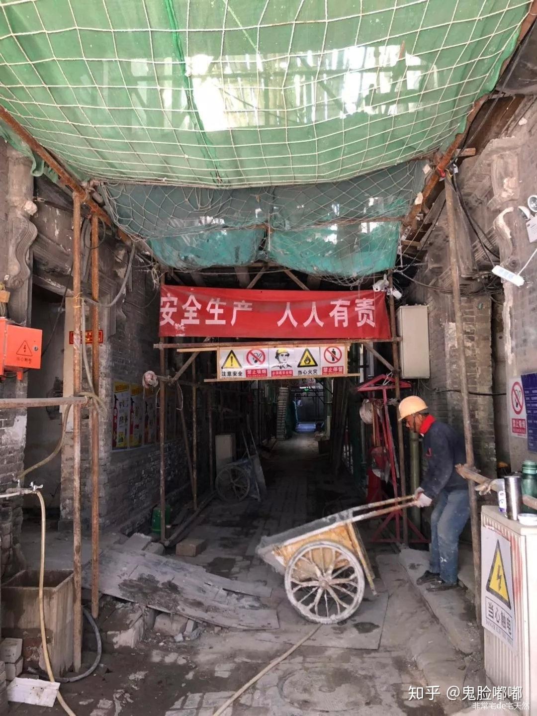 探秘小巷中的宝藏,2024款最新轻卡