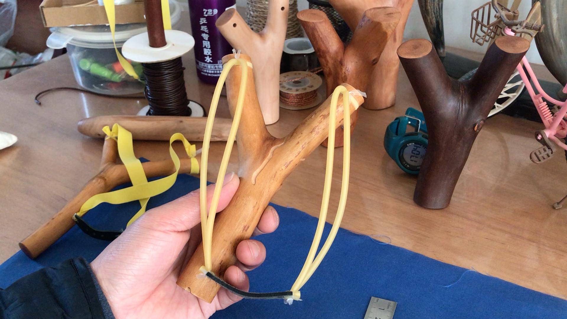 最新山人弹弓视频,技艺展示与心得分享