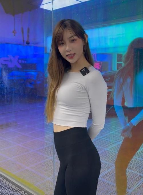 澳彩资料免费资料大全,最新数据挖解释明_CQY79.812可靠版