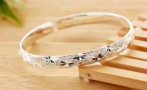 最新款银镯子的制作,一步步教你完成这项手艺
