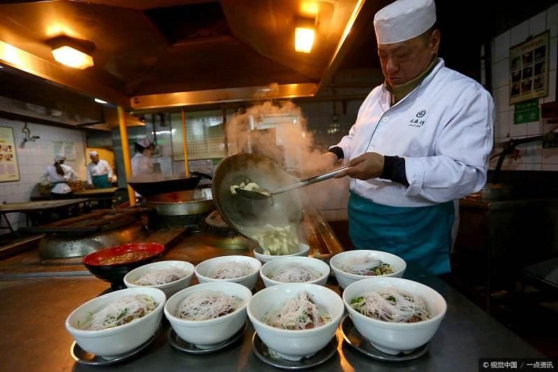 海底捞上市了么，变化、学习与自信的力量